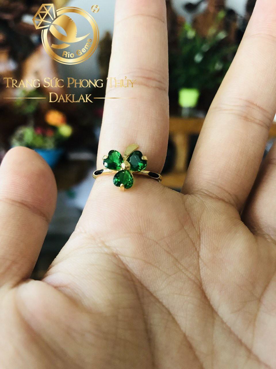 nhan long voi nhan co 3 la riogems (5) nhẫn ngón trỏ Khám phá Ý NGHĨA phong thủy khi đeo nhẫn ngón trỏ ÍT AI BIẾT - RioGems