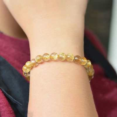 Cách chọn vòng đá thạch anh tóc vàng – 100% hữu ích – Vòng Đá Phong Thủy 5A 1 Cách chọn vòng đá thạch anh tóc vàng - 100% hữu ích - Vòng Đá Phong Thủy 5A
