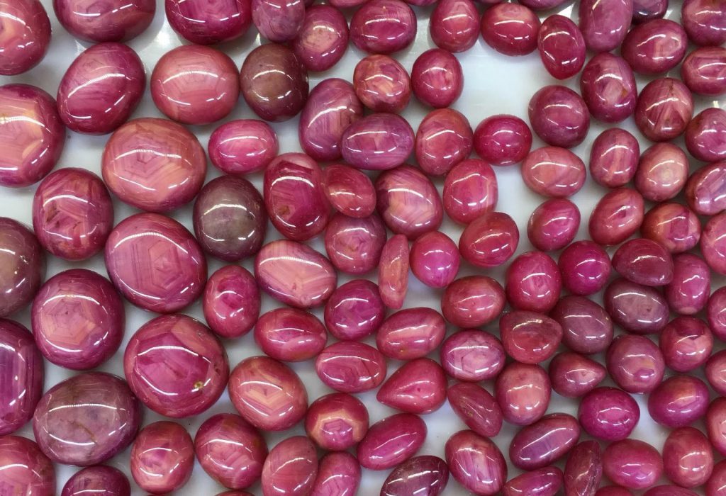 Đá Ruby mang lại may mắn cho người mệnh nào? – GemSilver 1 Đá Ruby mang lại may mắn cho người mệnh nào? - GemSilver